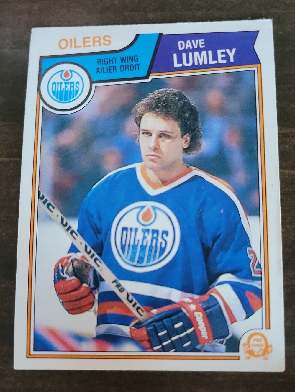 1983/84 OPC Dave Lumley Edmonton Oilers Hockey Card - Blue/Orange